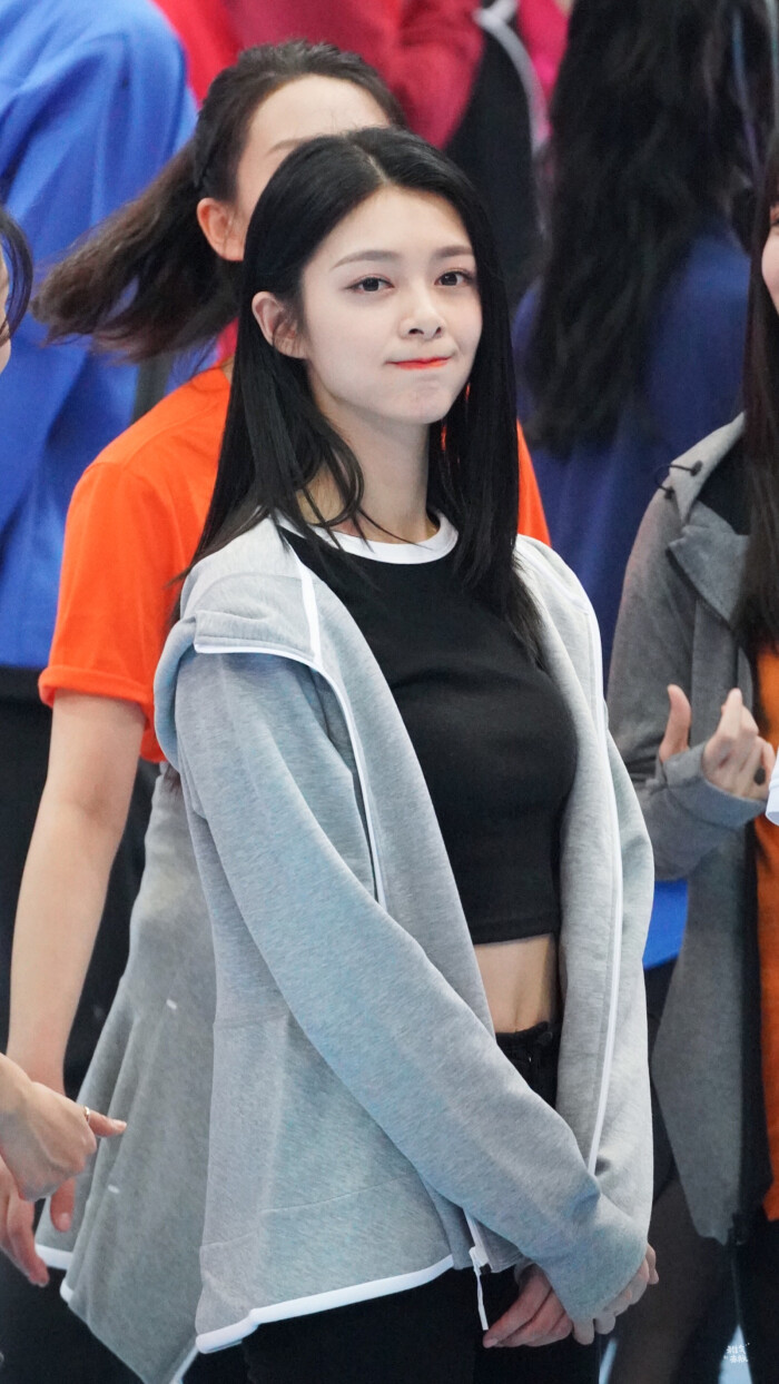 傅菁