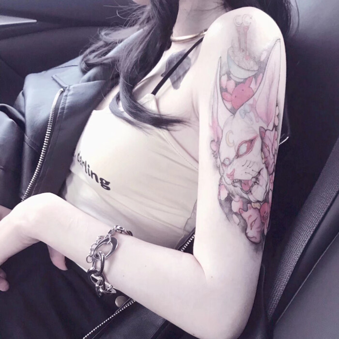 沈伊彤 