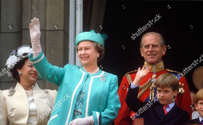 trooping the colour,royal head trooping the colour 1990