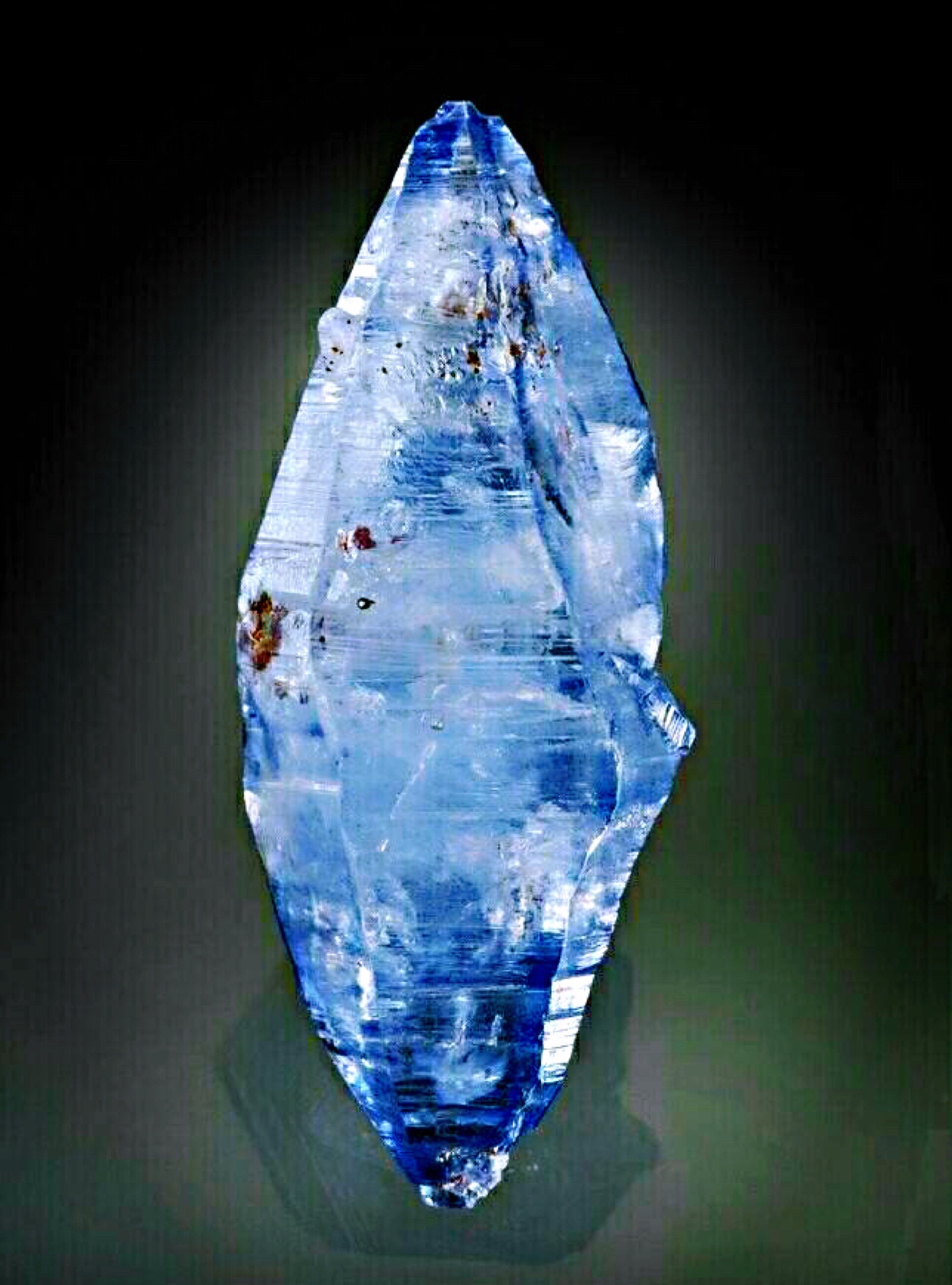 蓝宝石原石