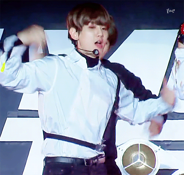 边伯贤# #baekhyun# #exo# #动图# #gif