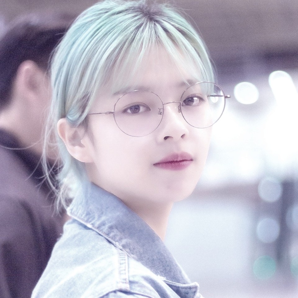 俞定延头像08经年.