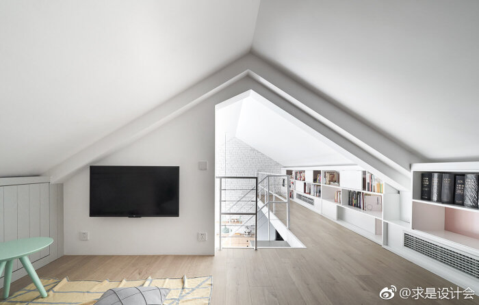 拥有三角形屋顶的小房子 北京loft阁楼亲子宅设计.#求是爱设计