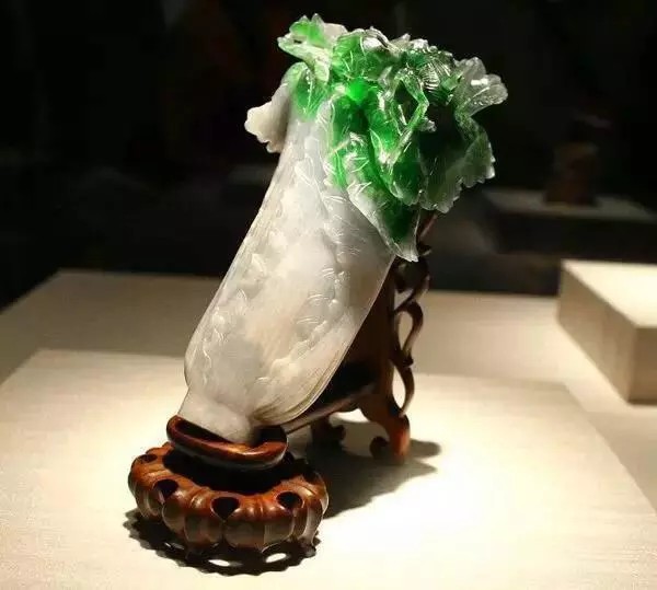 台北故宫的翡翠玉白菜图片