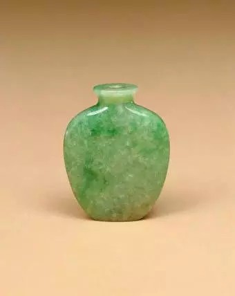 "清""翡翠鼻烟壶"——北京故宫博物院藏品