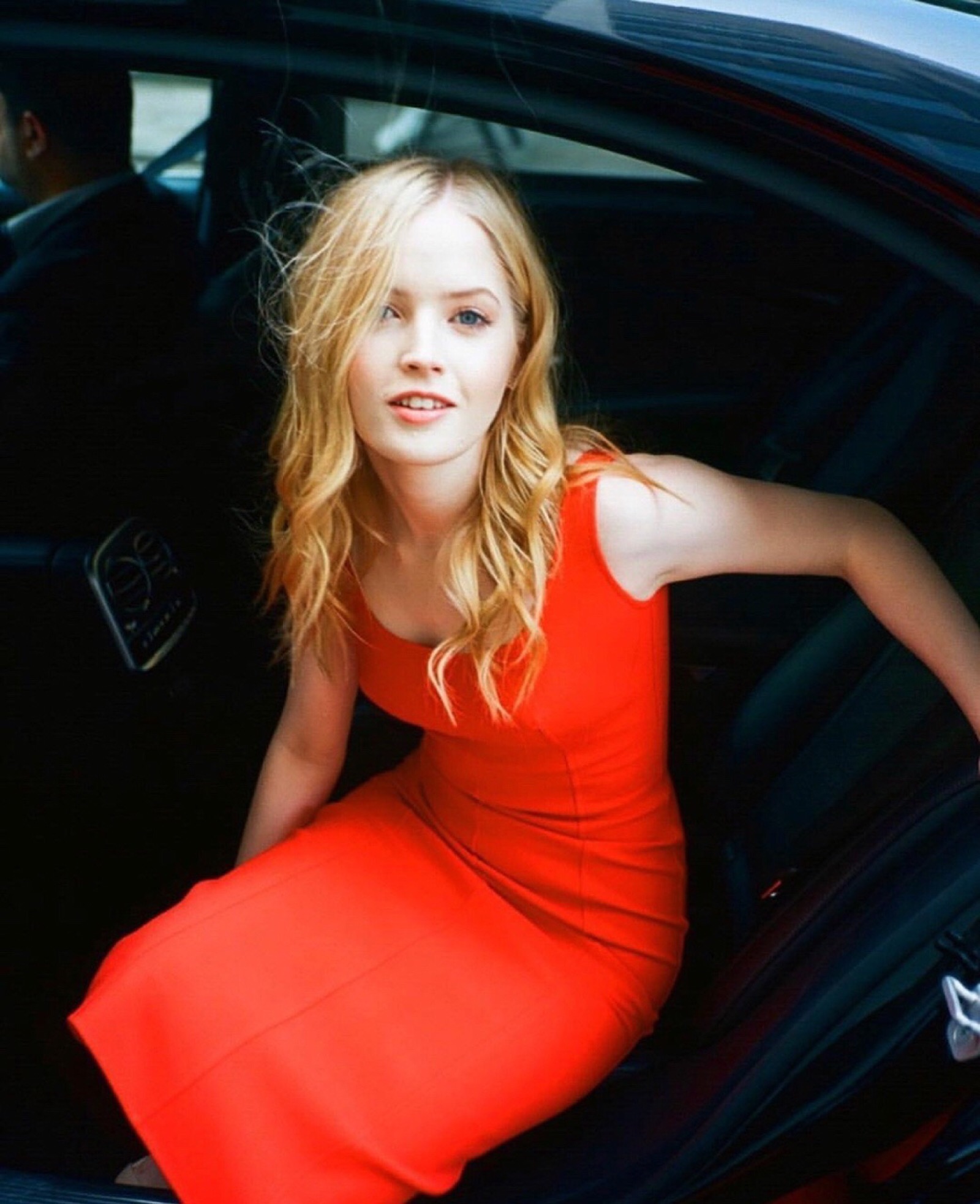 ellie bamber