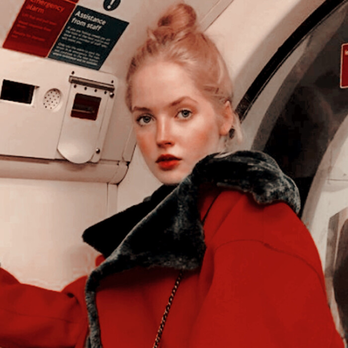 ellie bamber