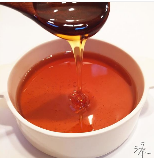 熬糖浆我用的是砂锅,千万别用铁锅和铝锅,因为不耐酸.