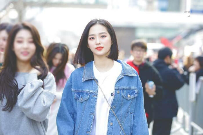 clc 张睿恩 壁纸