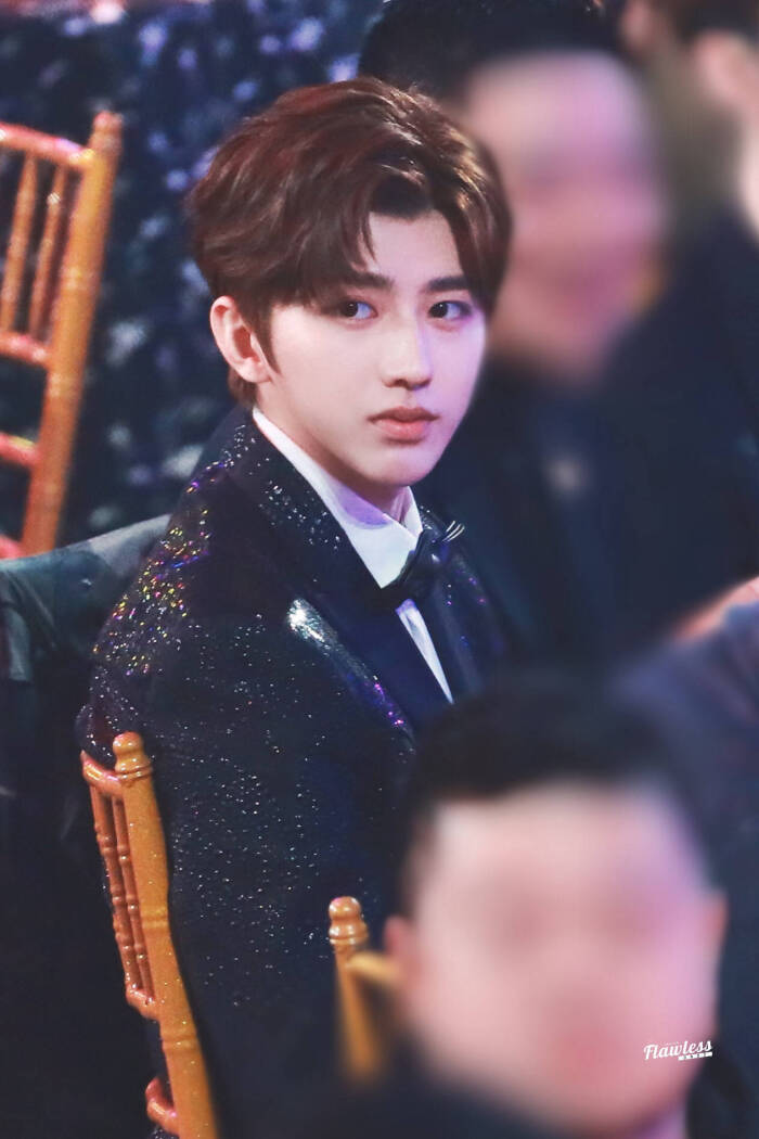 1 爱奇艺尖叫之夜 ninepercent 蔡徐坤