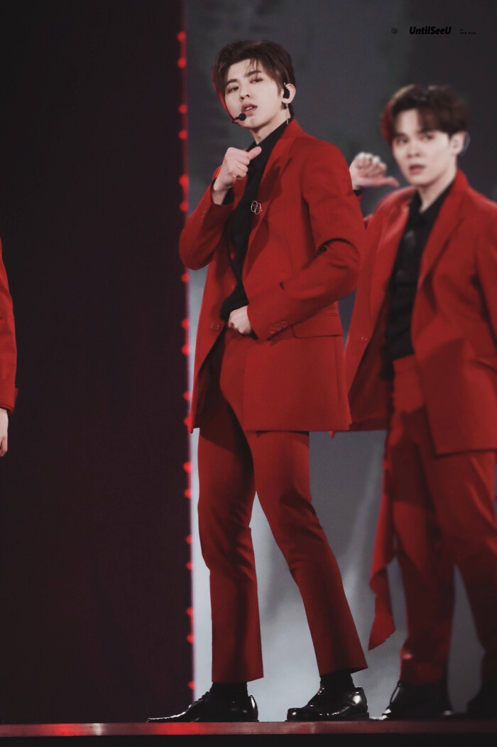 1 爱奇艺尖叫之夜 ninepercent 蔡徐坤