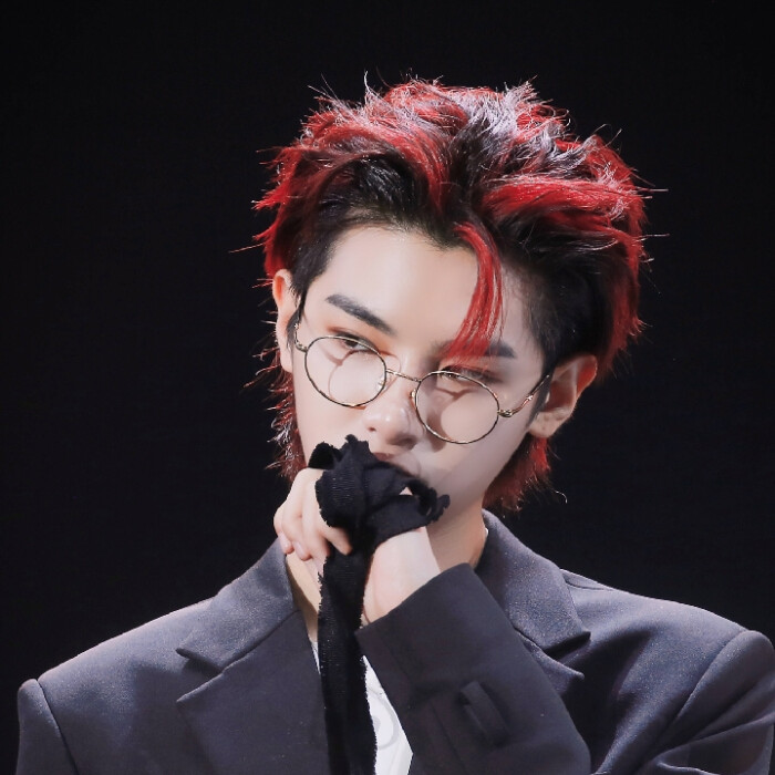 欲· 黄明昊 justin · 头像