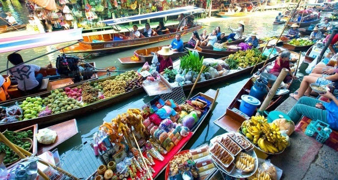 泰国曼谷的水上市场,好想去体验一次这样奇妙的购物之旅