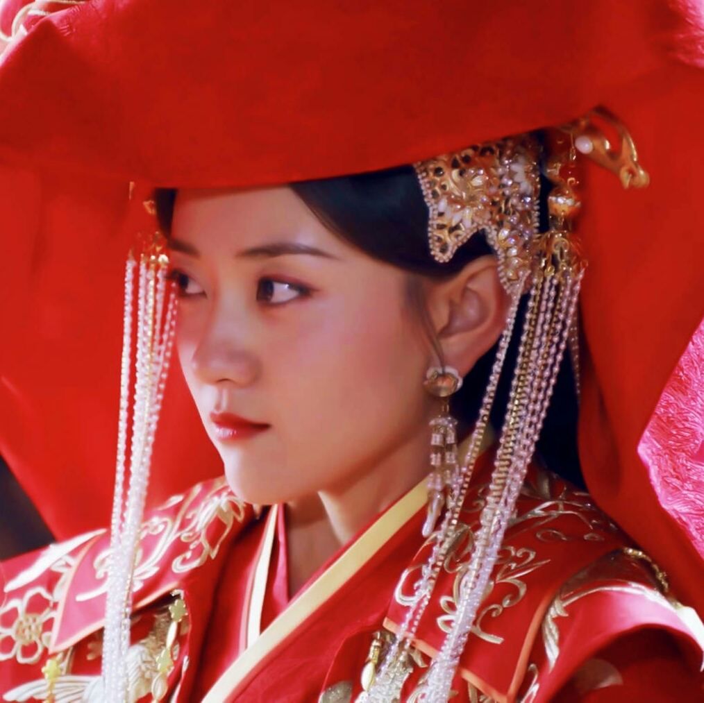 梁洁头像/二传cr@收集家叶芝清