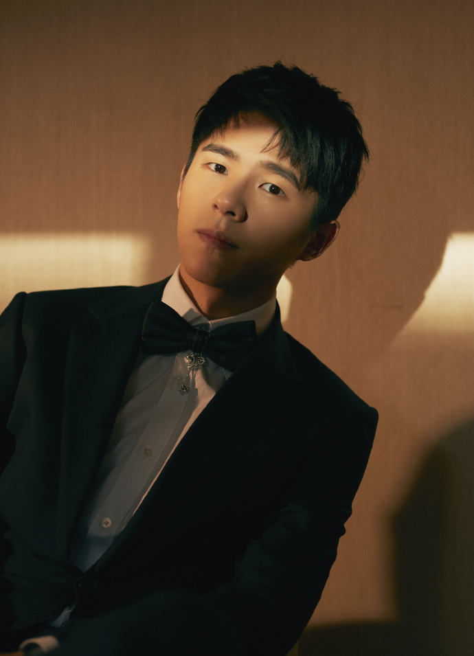 与青年演员@刘昊然turbo 一起传承电影文化艺术,见证中国电影荣耀时刻