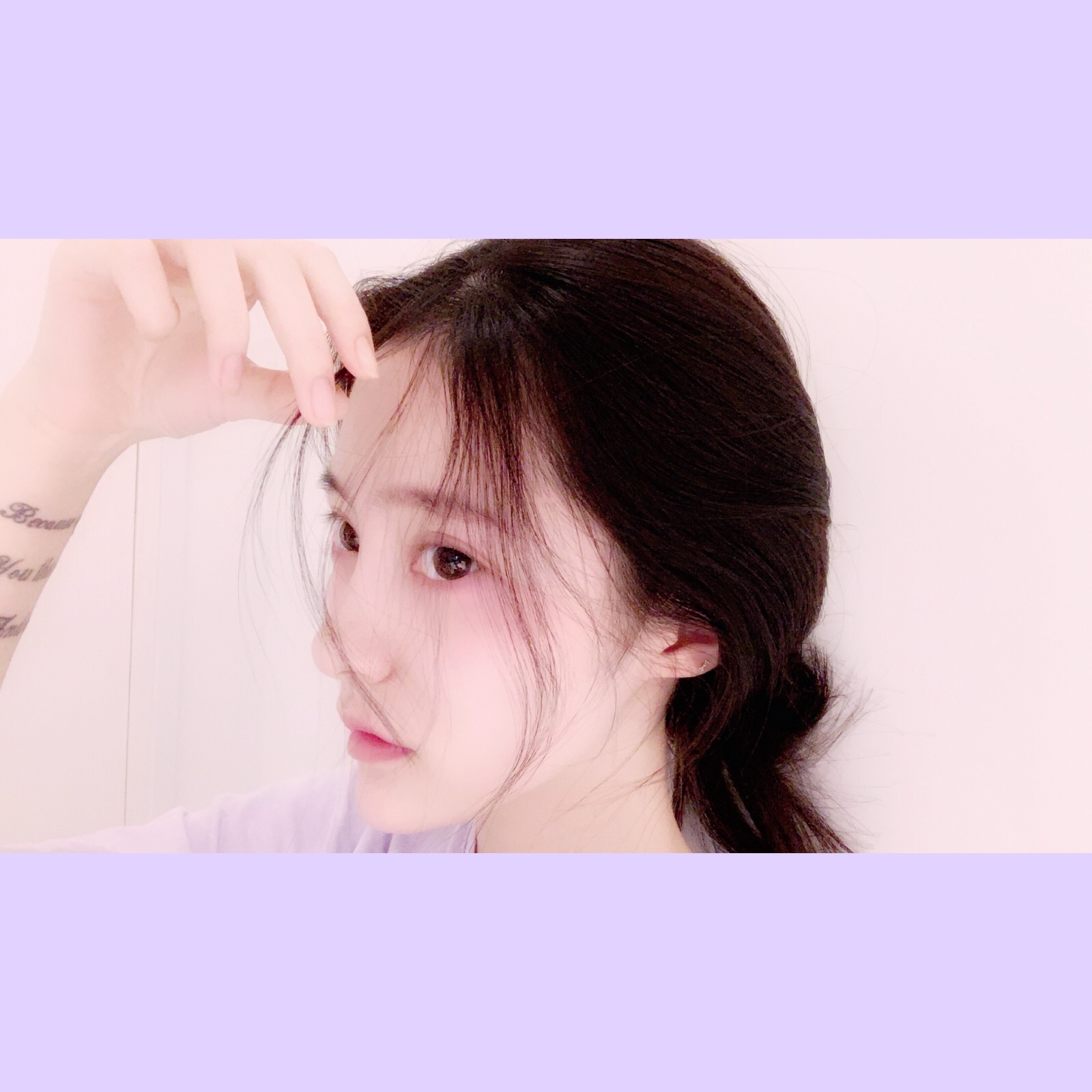 洝大人 女头白边自制头像侧脸 少女 暖冬 浪漫