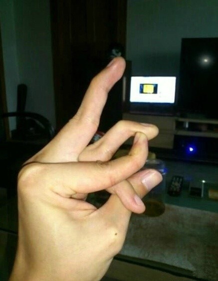 关于手指的那些高难度动作,你能做到几个?