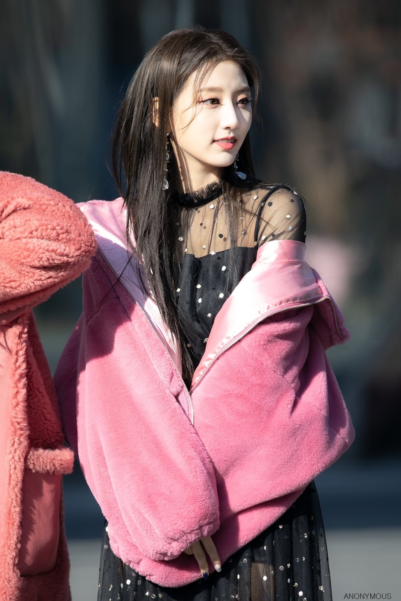 lovelyz 郑艺仁