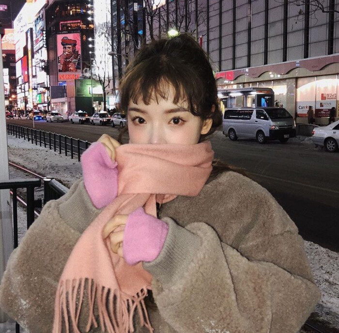 走走散散的人那么多 何必委屈自己去难过女头像