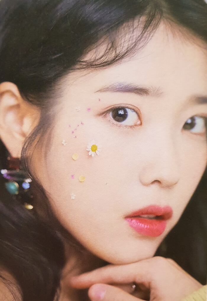 iu 李知恩 李智恩 cr:pink_myeun