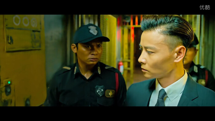 张晋西装暴徒杀破狼2
