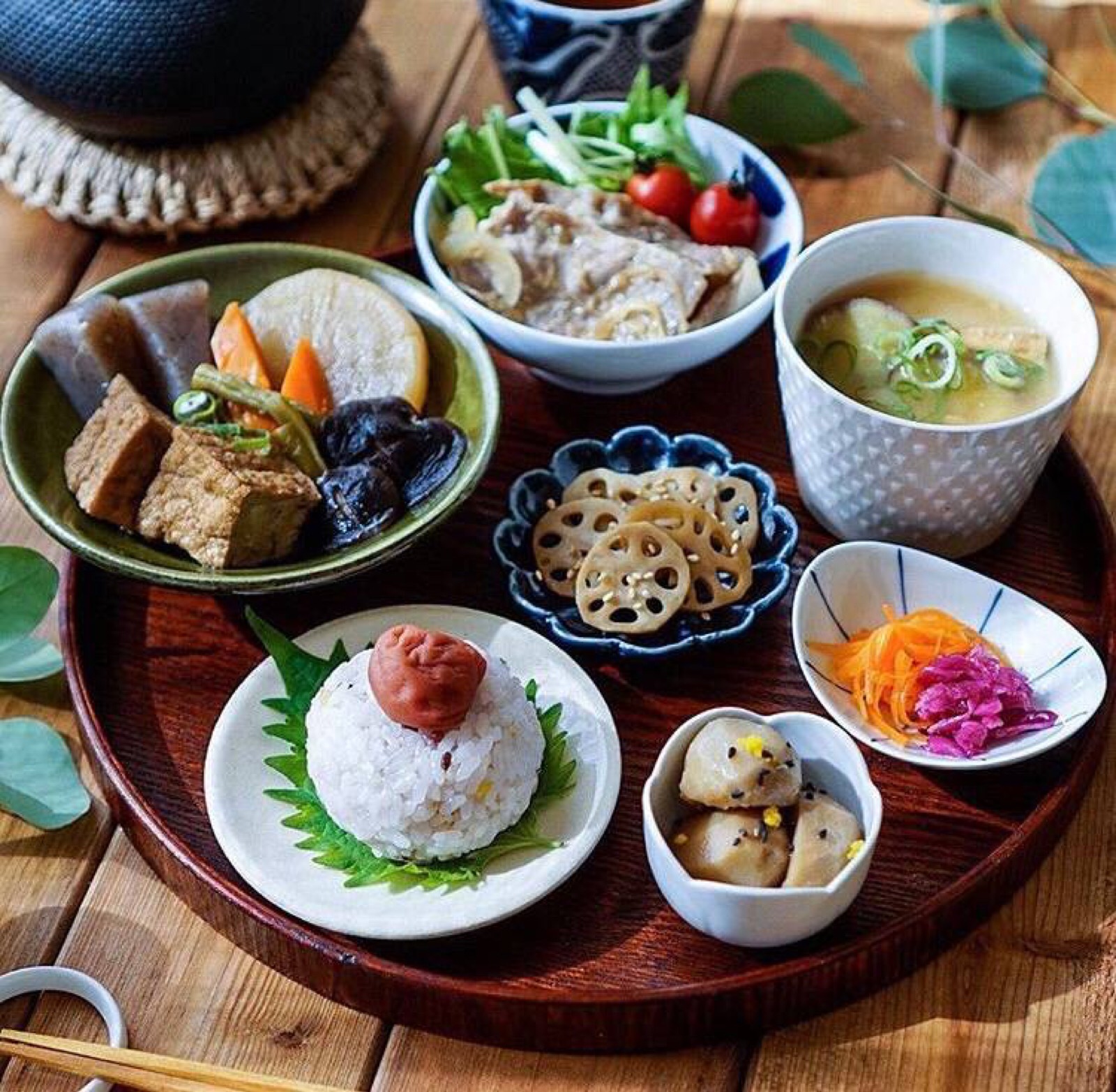 摆盘精致的日本料理,很是吸睛.ins:aya_m08