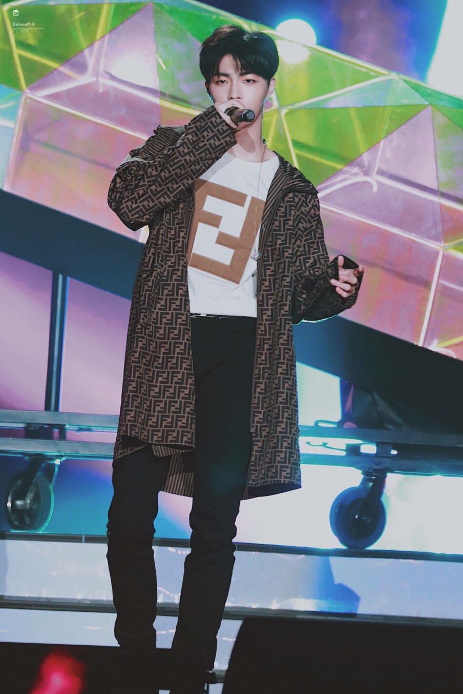 2018│12│30 浙江卫视跨年演唱会陈立农
