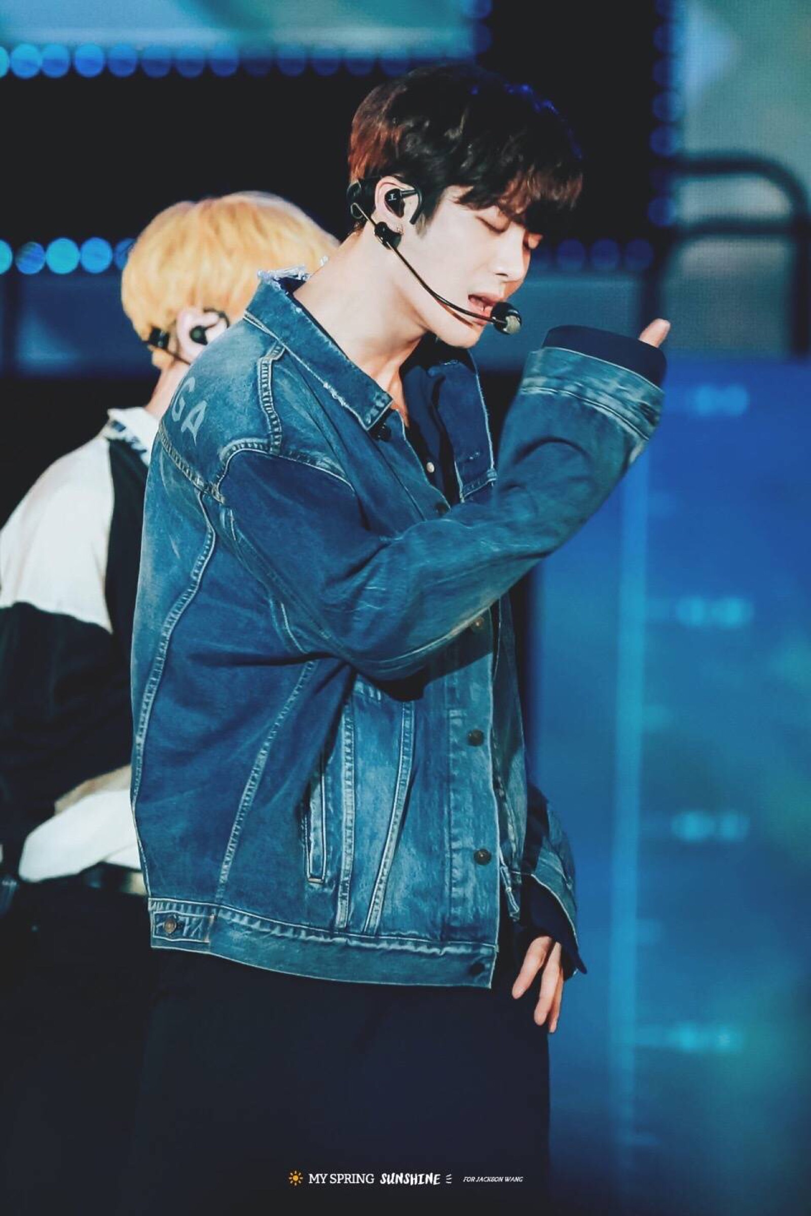王嘉尔jackson
