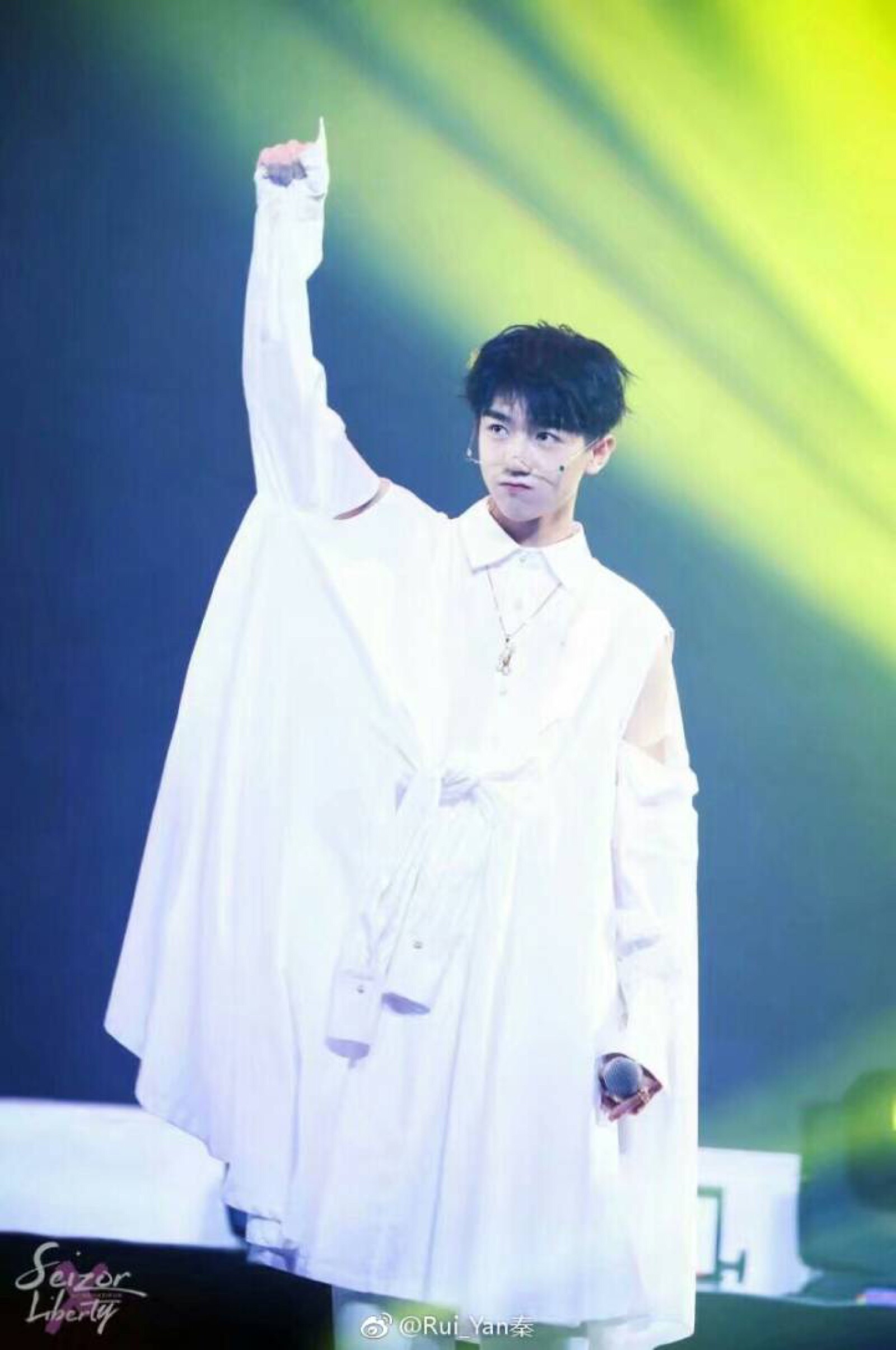 孟子坤 