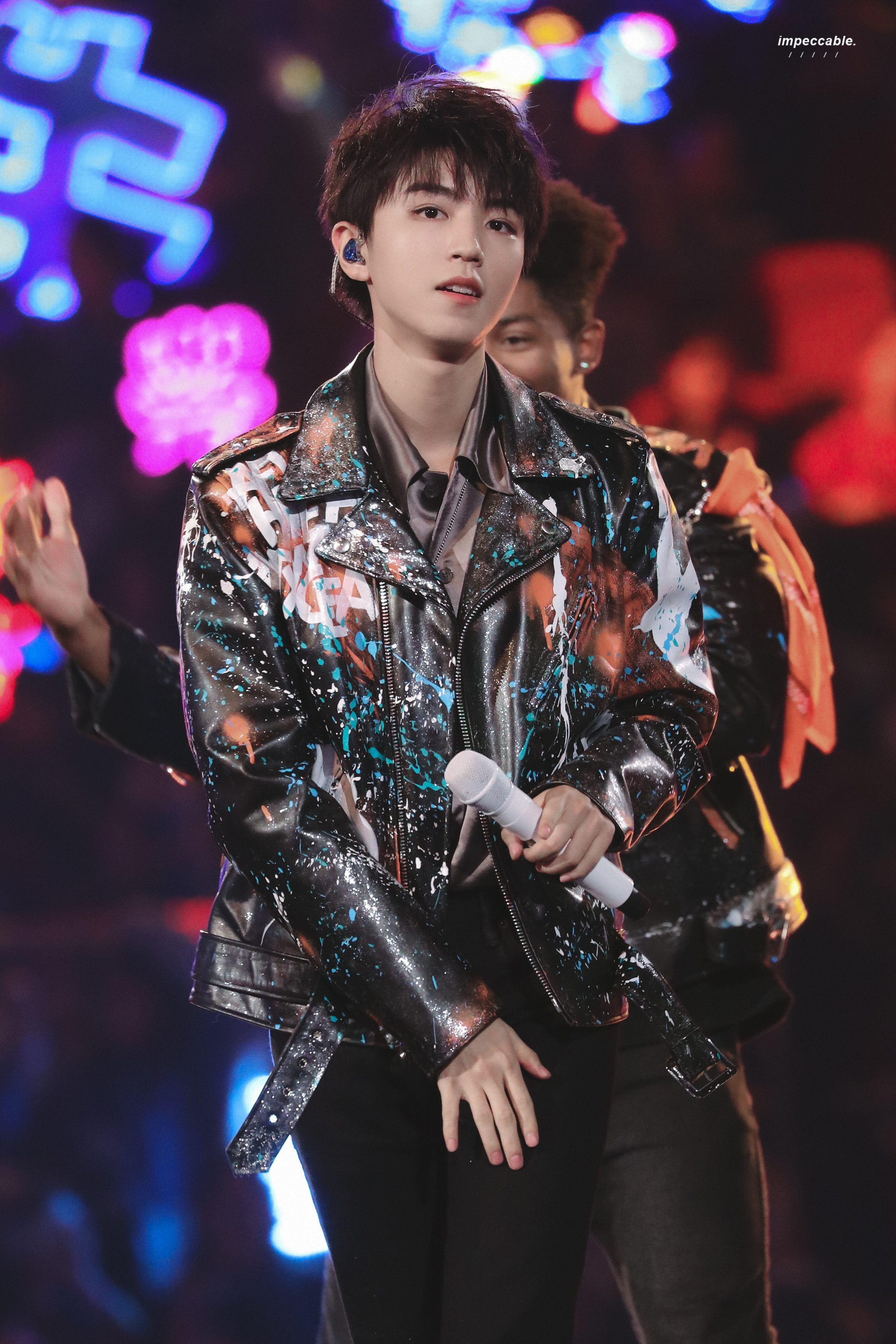 王俊凯参加2018.12.31湖南卫视跨年演唱会 cr.impeccable0921