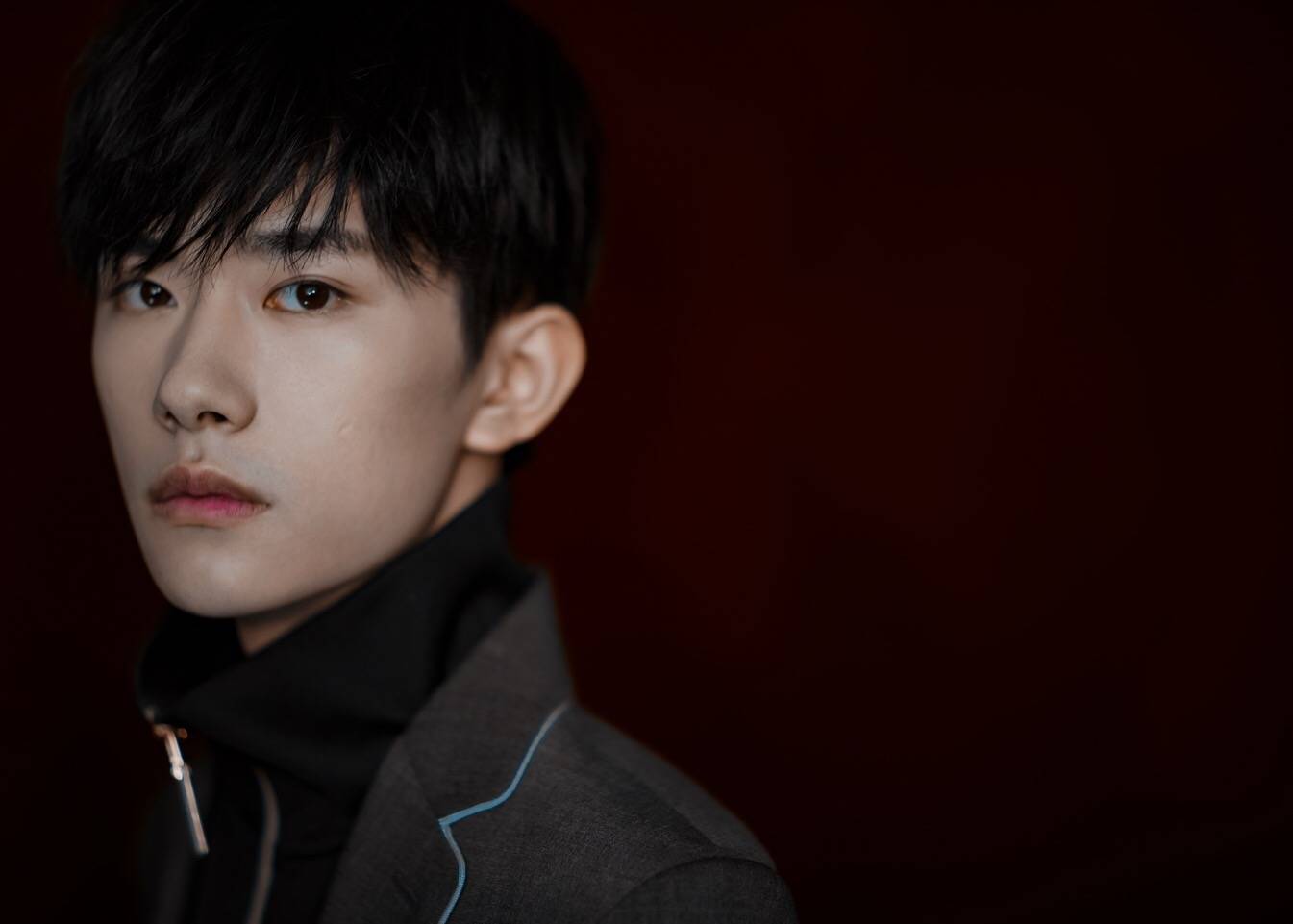 易烊千玺#tfboys 爱奇艺尖叫之夜 年度男歌手 高清