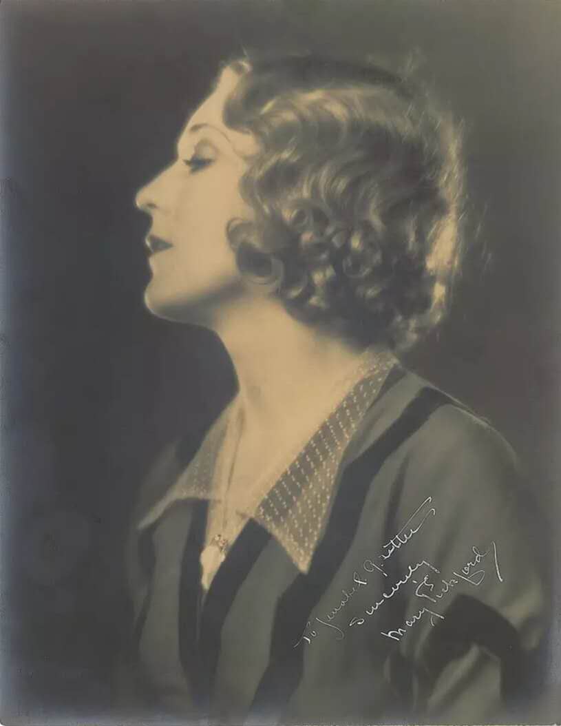 玛丽碧克馥 mary pickford 1892-1979年美国默片女演员