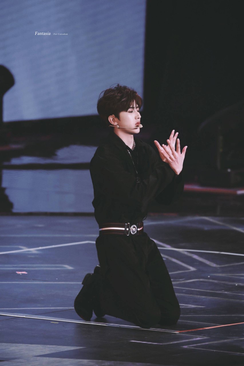 11 ninepercent 微博之夜 蔡徐坤