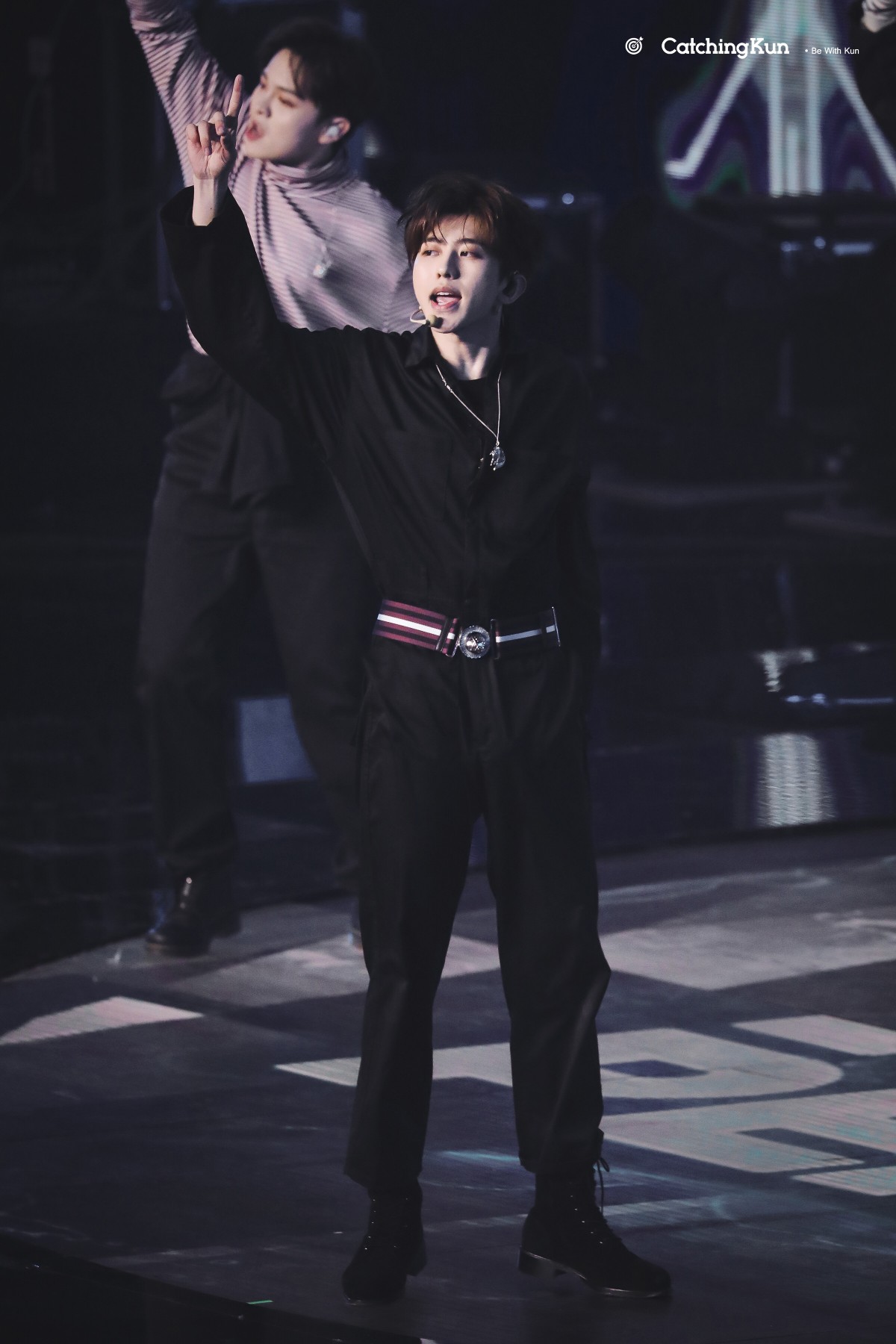 cr:catchingkun_蔡徐坤 20190111 微博之夜《创新者》表演