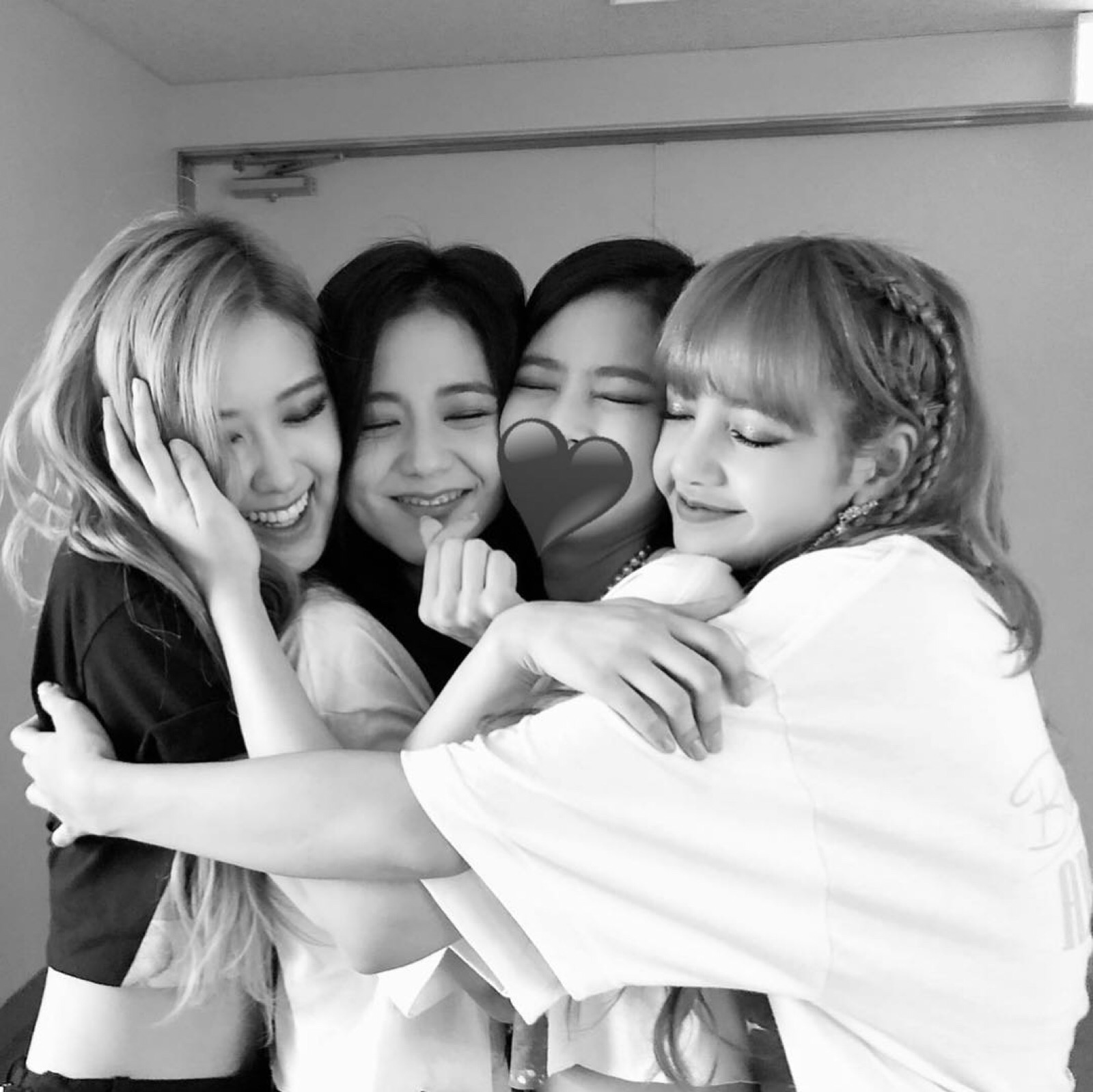 blackpink马甲线图片,blackpink腹肌 blackpink
