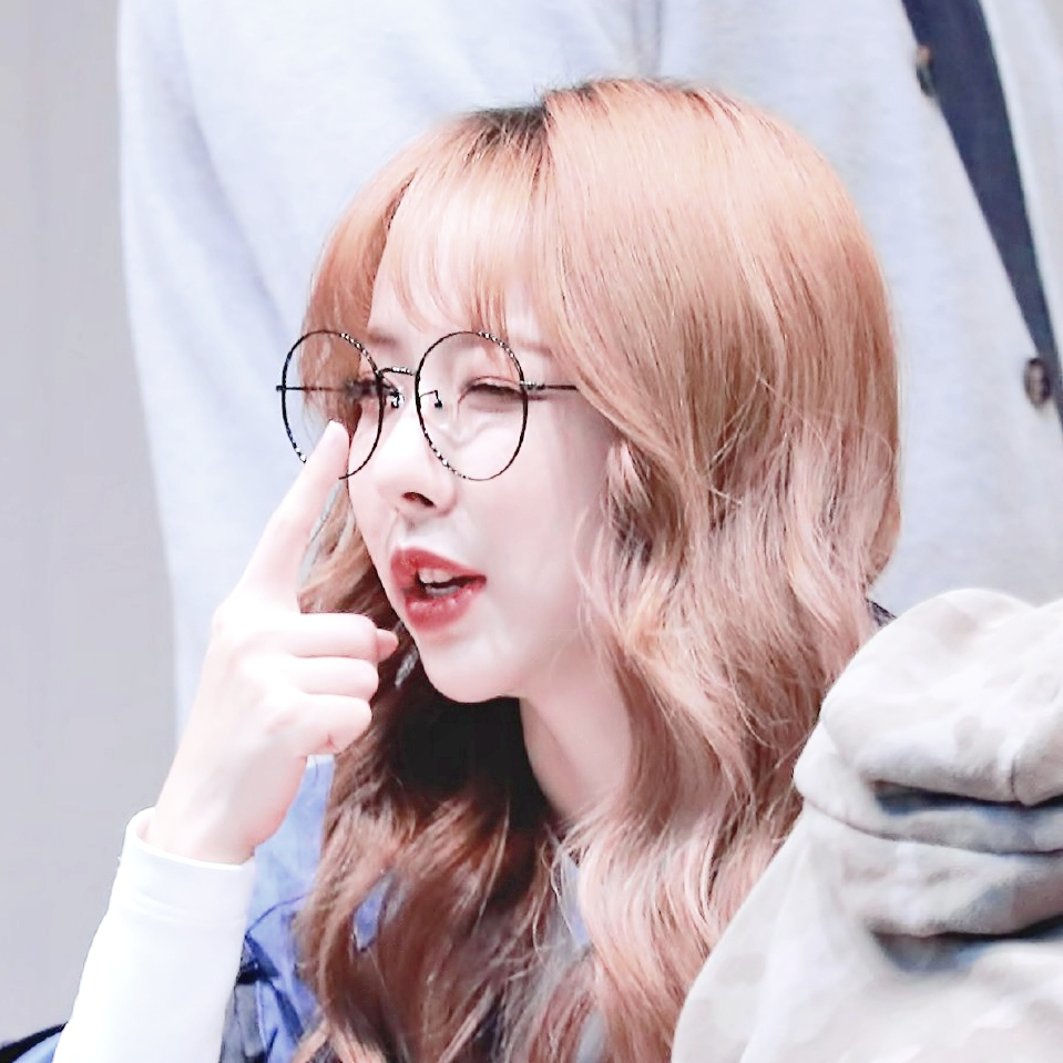 vivi 黄珈熙|沈妤