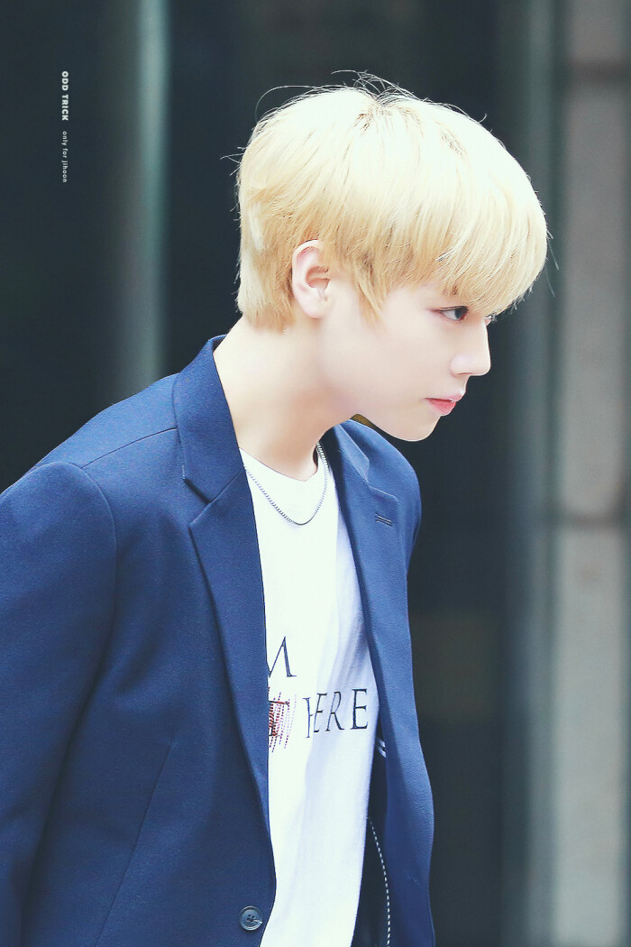 朴志训jihoon.
