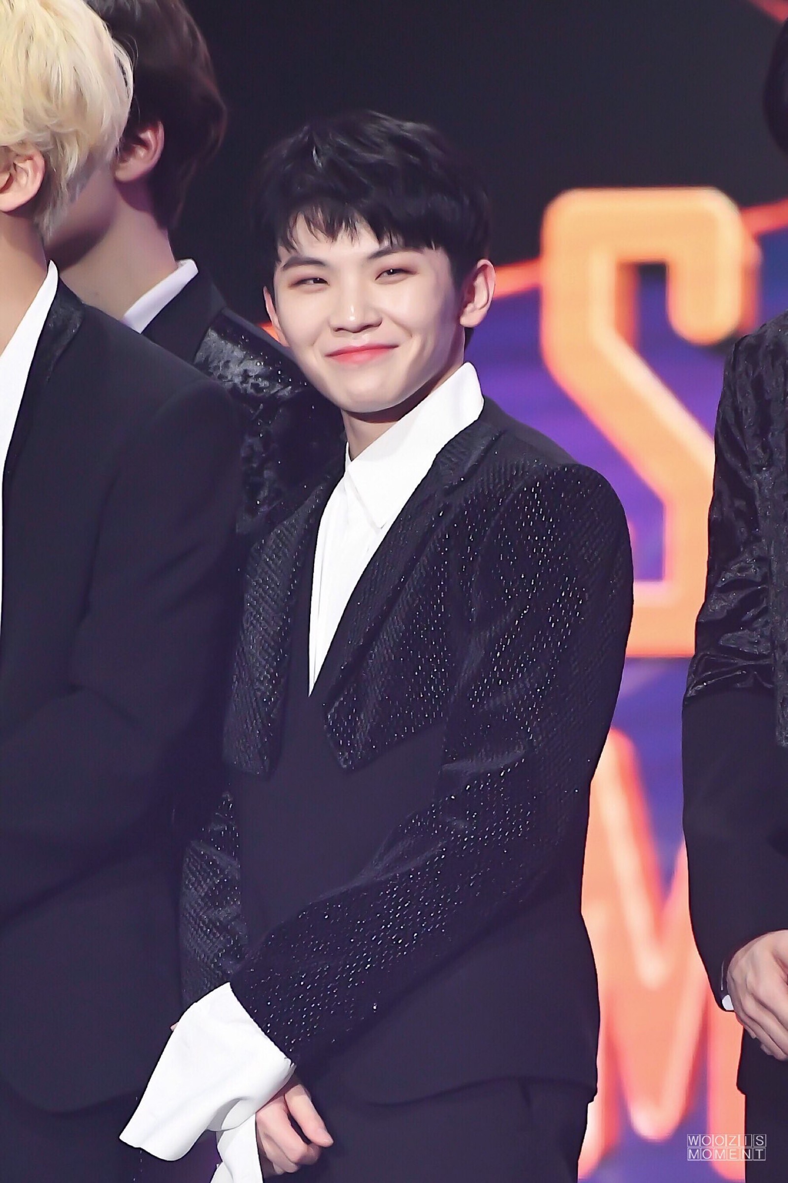 seventeen woozi 李知勋