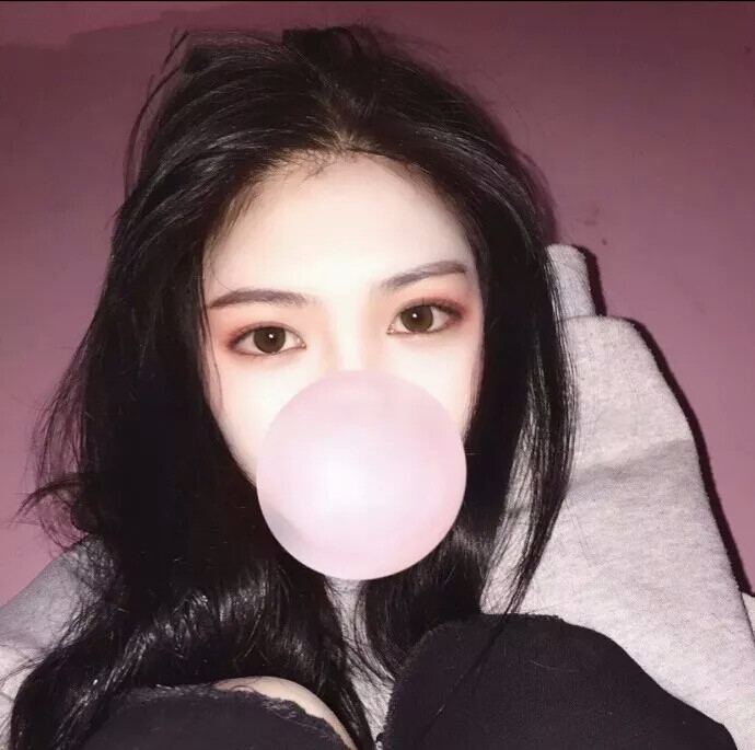 头像/女/真人/局部图/可爱/好看/小姐姐/大胸/露胸照/性感/酷