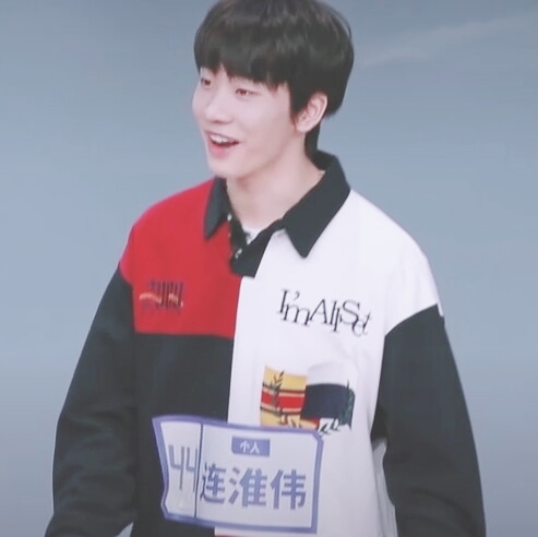 连淮伟头像〈今天是淮淮吗〉