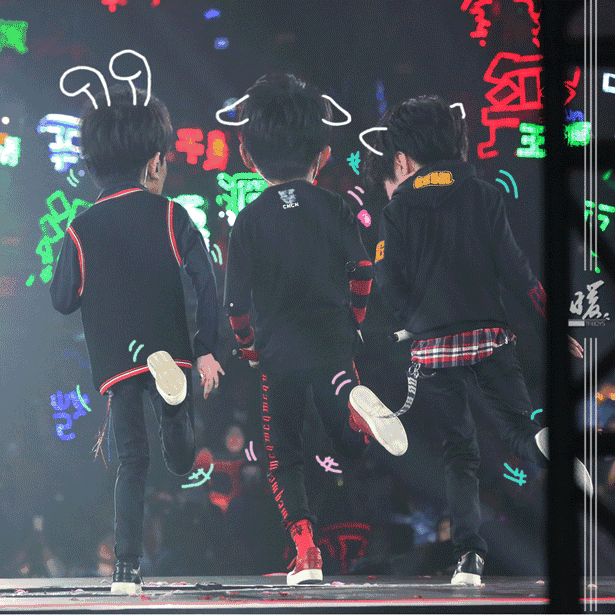 tfboys的照片三人背影,tfboys的照片三人霸气 cherryball1204 1月28日 0:23 关注 tfboys. 评论 收藏