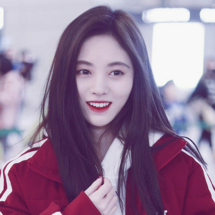 鞠婧祎