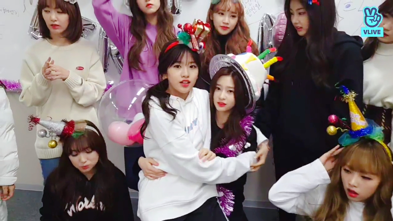 izone/iz*one logo 禁止二改!看清楚 _>`
