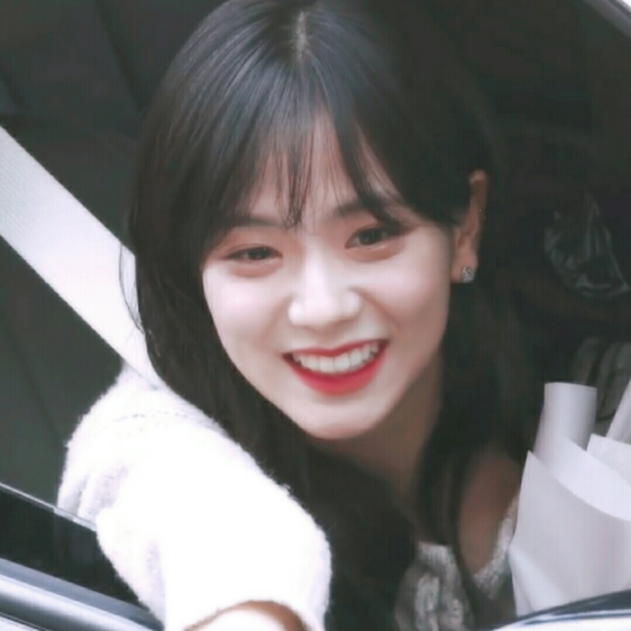 jisoo金智秀头像/by沈灿阳