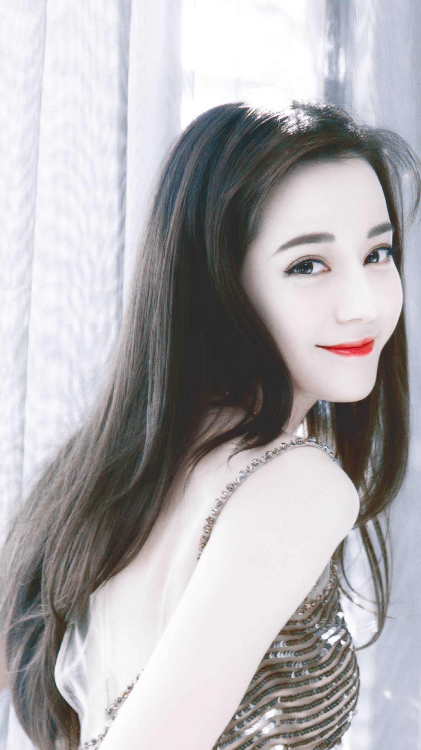 cr:dear-热巴家的小抓饭迪丽热巴亮相百花迎春中国文学艺术届2019年
