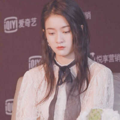 张雪迎头像