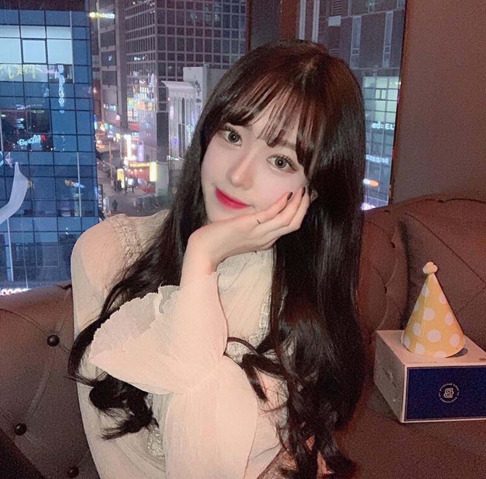 尤里鹅御姐头像·女生头像·女头自截·ins