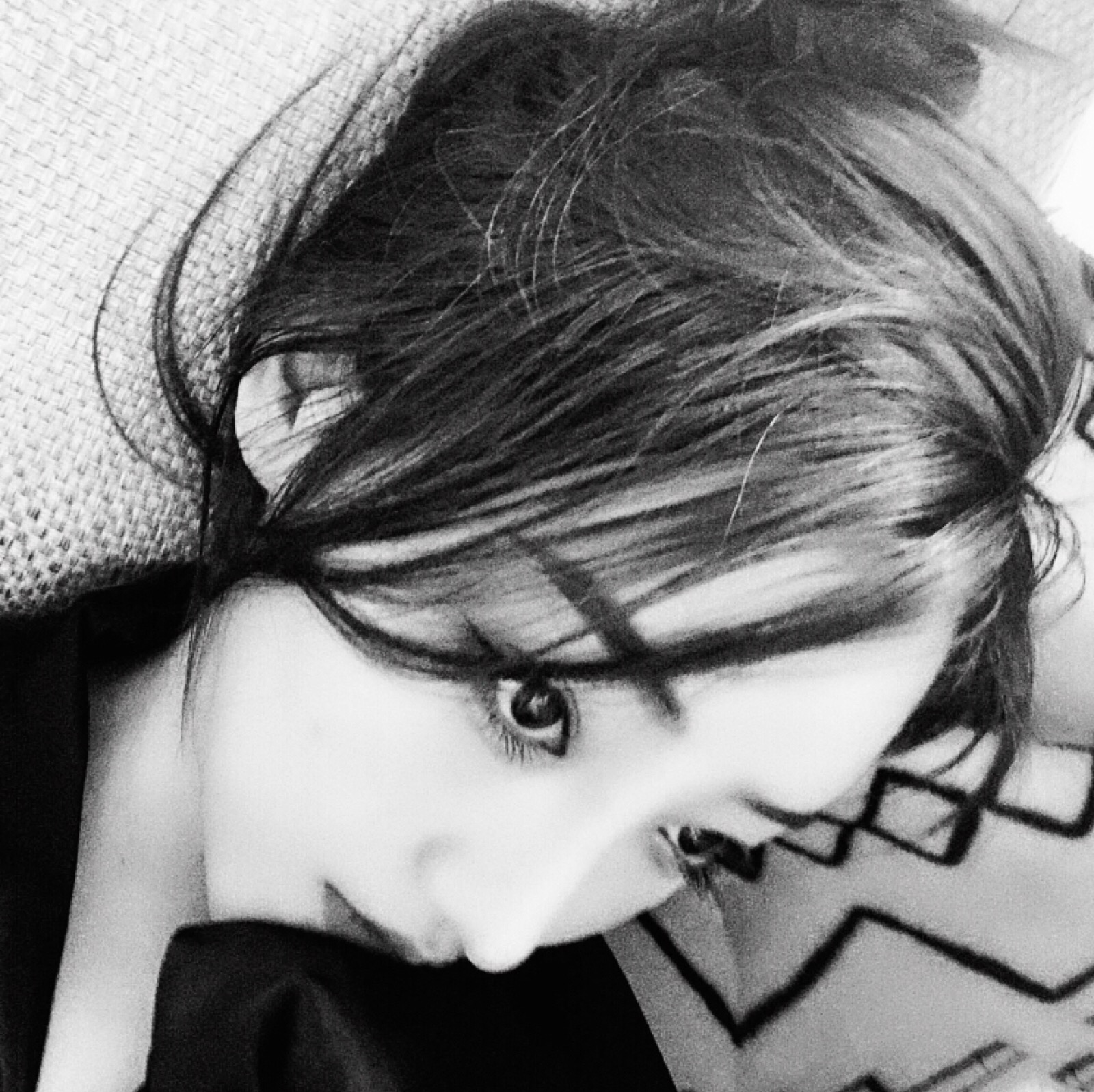 洝大人 黑白女头