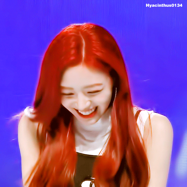 itzy 申宥娜