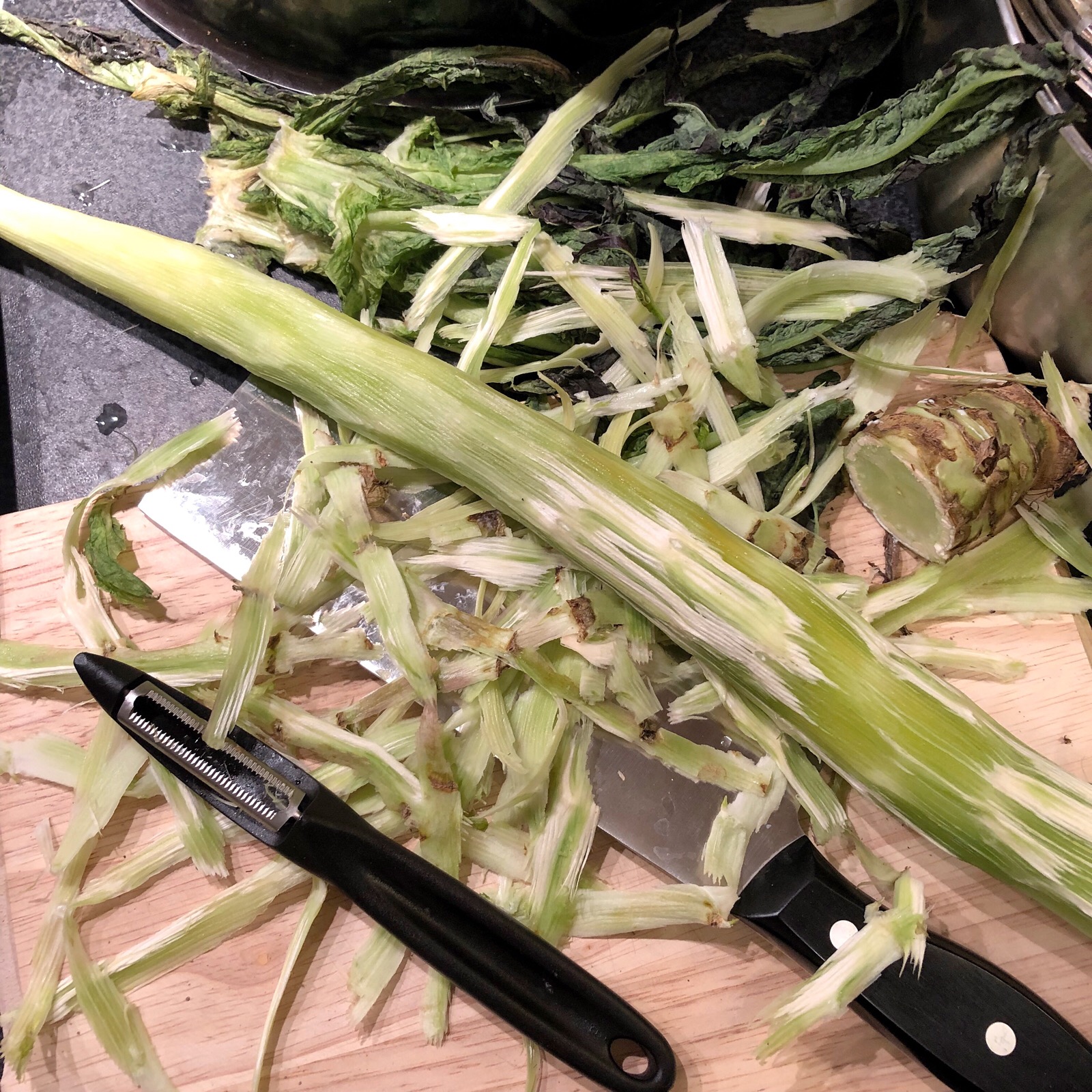 蔬菜放两三天就会坏.遇上不想做饭的时候就被放坏了哎.